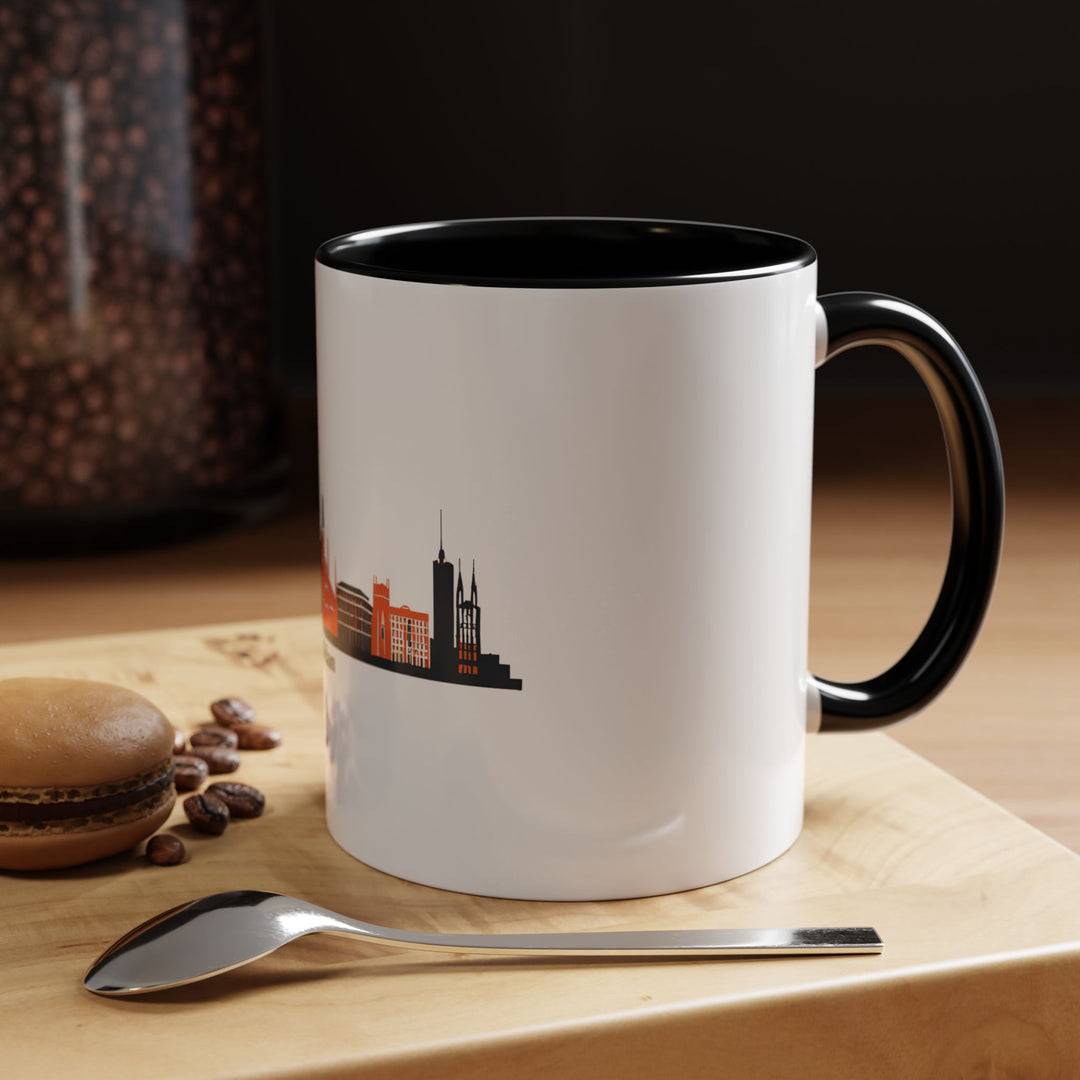 This stylish Milan mug is an elegant addition to your collection, featuring detailed artwork of the city's famous architecture. Ideal for coffee lovers, it is dishwasher and microwave safe. A practical and artistic gift for anyone who loves Milan.